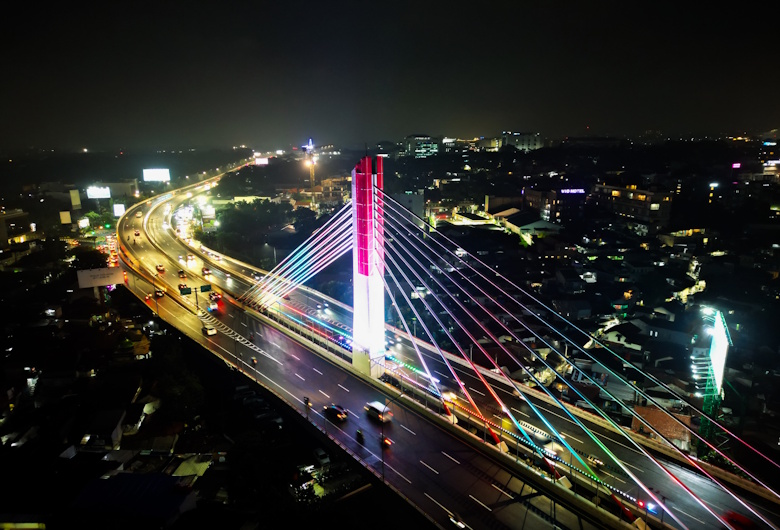 Pesona-Keindahan-Lampu-Jembatan-Pasupati-di-Malam-Hari-Sebagai-Ikon-Kota-Bandung-Philips