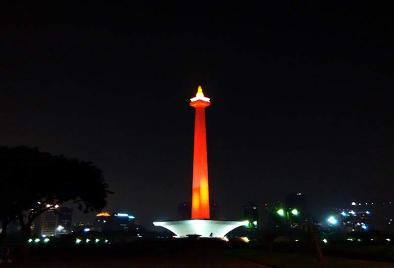 Lampu Monas: Ikon Penerangan dan Simbol Kebanggaan Kota Jakarta