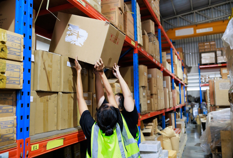 Cari-Distributor-Lampu-Philips-di-Bandung-Ini-Rekomendasinya-yang-Dijamin-Ori-Philips